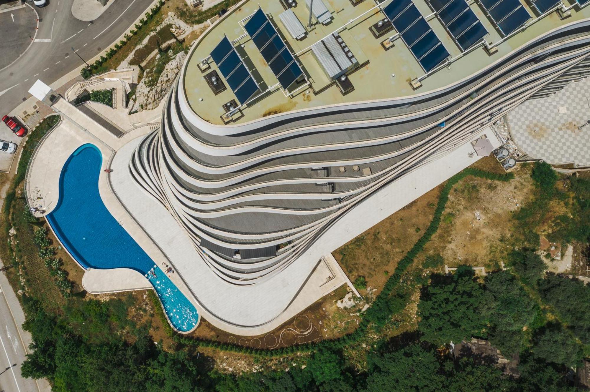 La Barca Apartments Bečići المظهر الخارجي الصورة